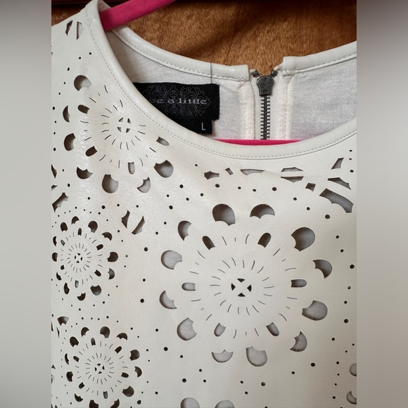 Live a Little size L vegan leather laser cutout top in cream - Picture 2 of 9